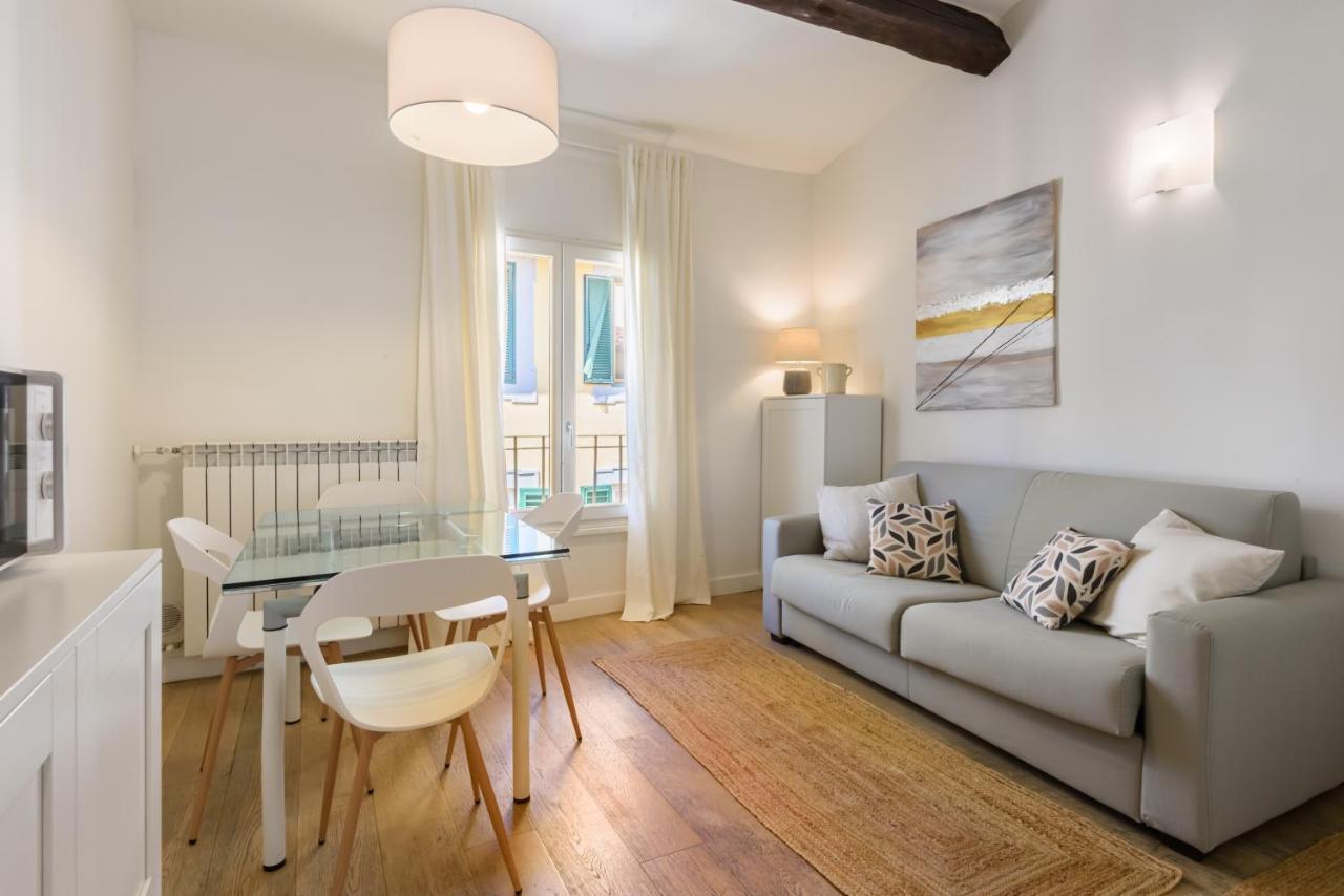Novella Contemporary Apartment By Mmega Firenze Esterno foto